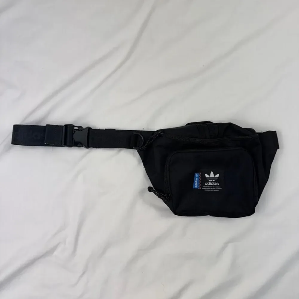 Adidas originals Sports Black Fanny Pack Like New